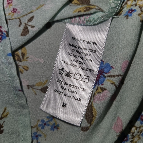 Pleione Green Floral Ruffle Sleeve Blouse Women's Size Medium - Picture 3 of 6